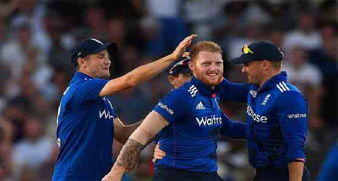 Record-breaking England beat Pakistan in 3rd ODI