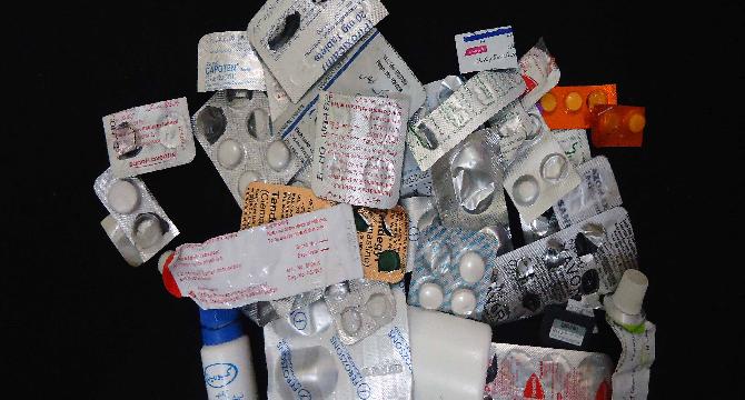 Uncontrolled sale of medicine in Pakistan.