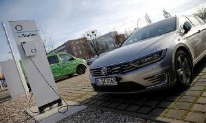 Electric car charging station companies issue warning over VW settlement